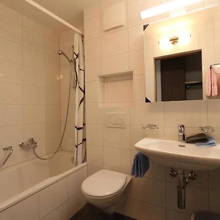Apartment Azur Appartement-fewo 2-bettwohnung Nr- 3 By Interhome *